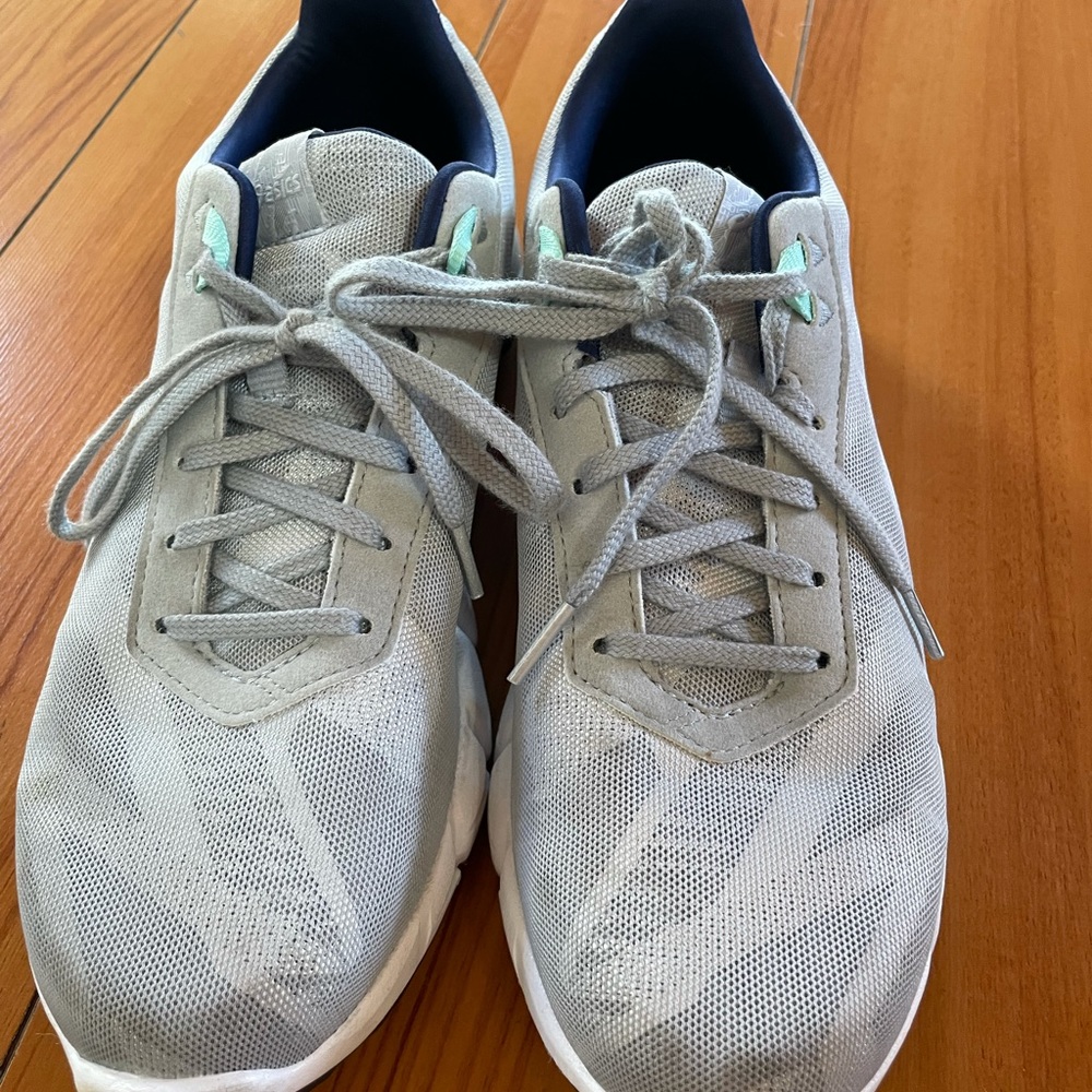 ASICS - Picture 5 of 6